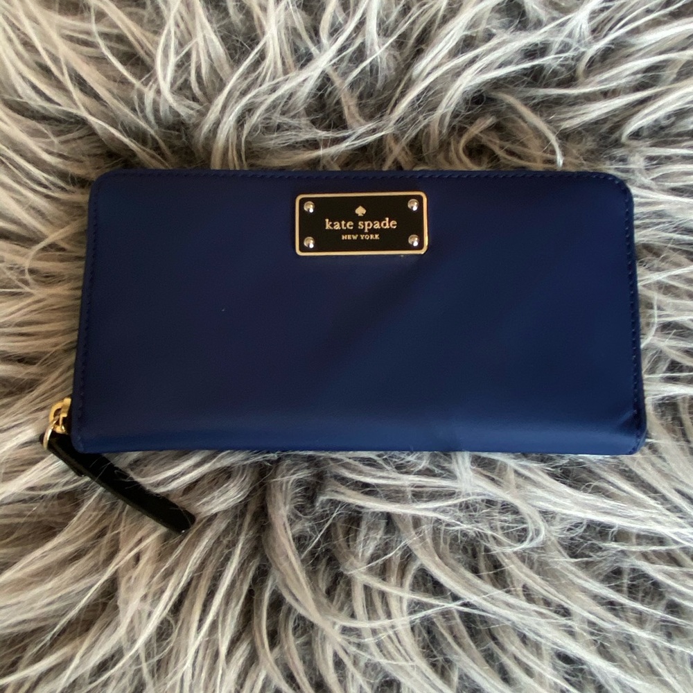 Kate Spade Blue Nylon Zip Wallet EUC